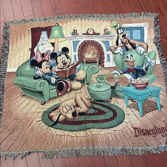 Disneyland Resort Throw Blanket with Mickey and Friends - Green and Brown - Picture 9 of 14